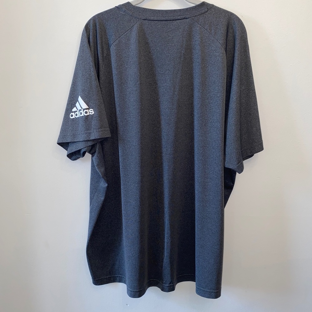 Adidas Gray Short Sleeve Tee size 2XL - Picture 4 of 4